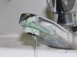 Hot water bath tap which is heavily scaled